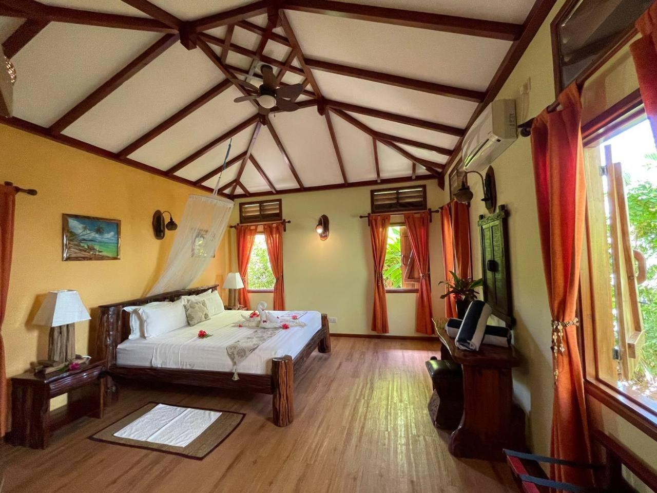 La Digue Holiday Villa Exteriér fotografie